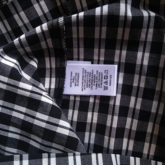 NWT 1 State Off the Shoulder Gingham Blouse size M with waterfall sleeves - Picture 7 of 8